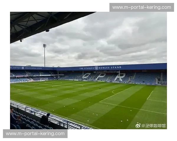 桑德兰防守反击战术成功限制主队 全场十五次犯规打断节奏